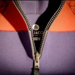 Combinaison Surf Femme Saint Jacques Wetsuits Lisa BackZip Bordeaux 3/2mm 2023 -CRESS Magasin combinaison surf femme saint jacques wetsuits lisa backzip bordeaux 3 2mm 2023 3