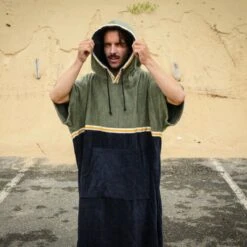 Poncho Surf Adulte Saint Jacques Wetsuits Kaki-Bleu -CRESS Magasin poncho surf adulte saint jacques wetsuits kaki bleu 3